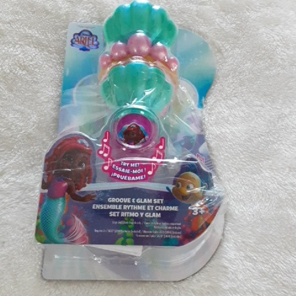 Disney Ariel Groove & Glam Set - Green and Pink